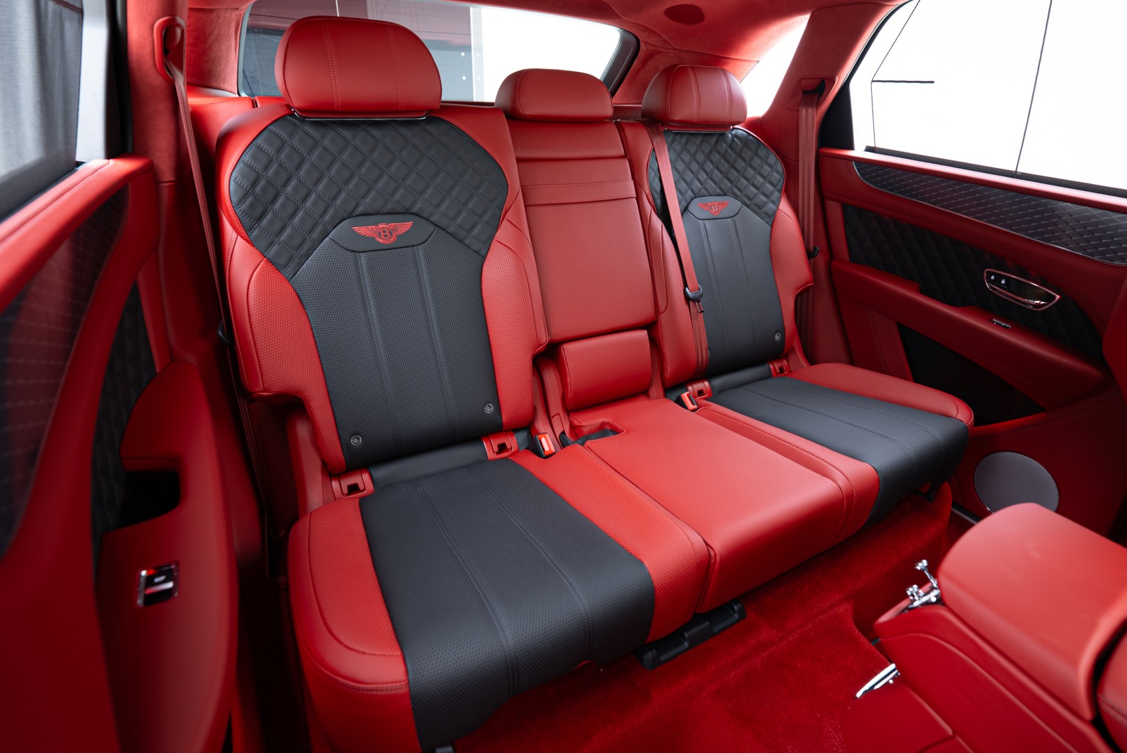 2023 BENTLEY BENTAYGA AZURE | GCC | MAIN DEALER WARRANTY SERVICE